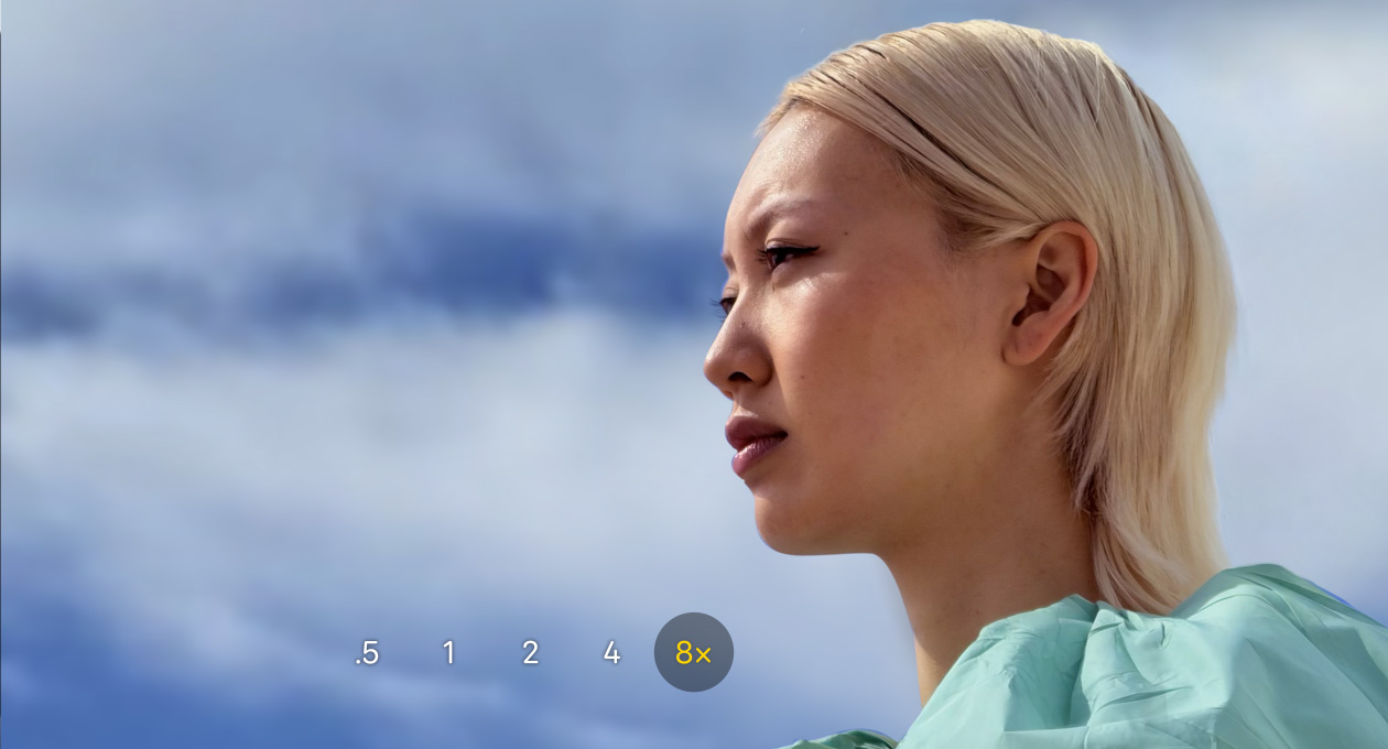 Додаток «Камера» на iPhone 17 Pro, оптичний зум 0,5x, 1x, 2x, 4x і 8x, де вибрано 8x